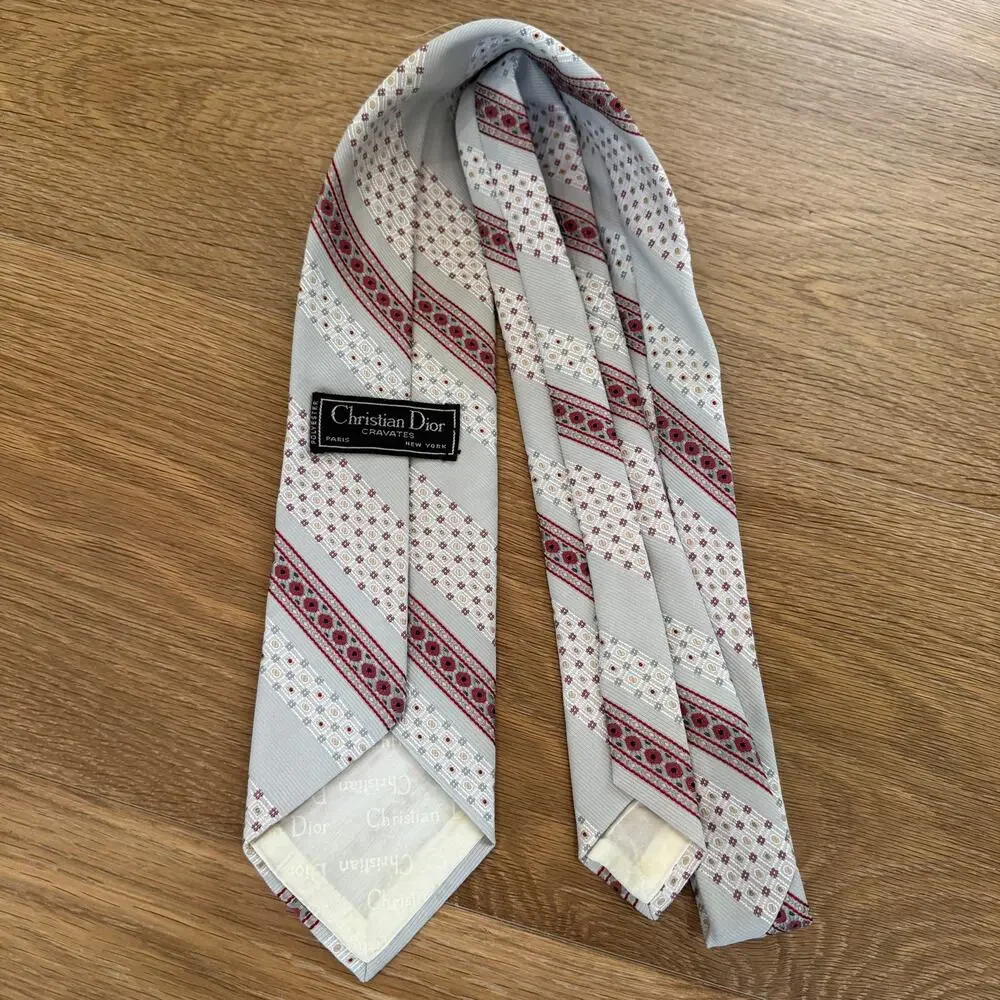 Vintage Christian Dior Cravates Paris Tie Polyester Geometric Striped Light Grey